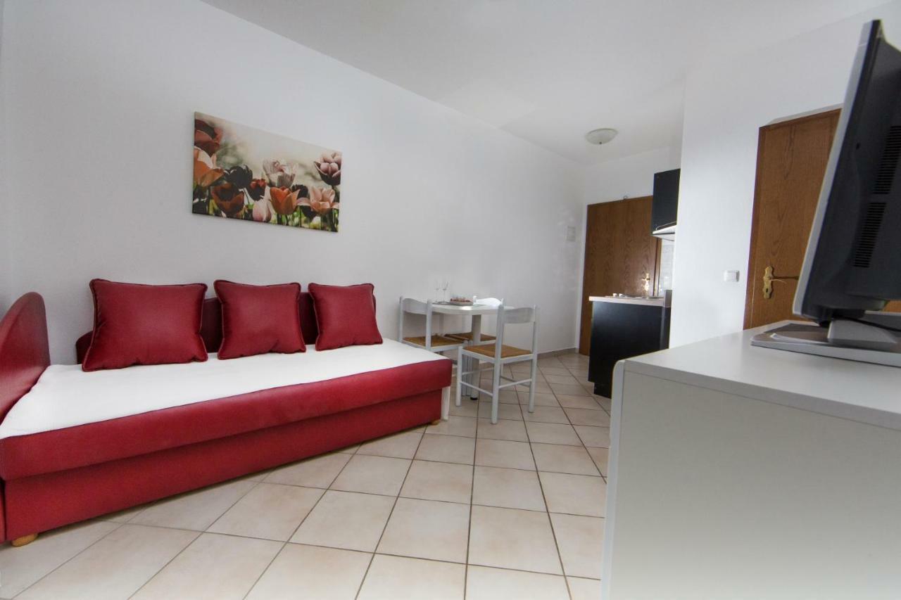 Apartments Sanmichel Pula Exterior photo