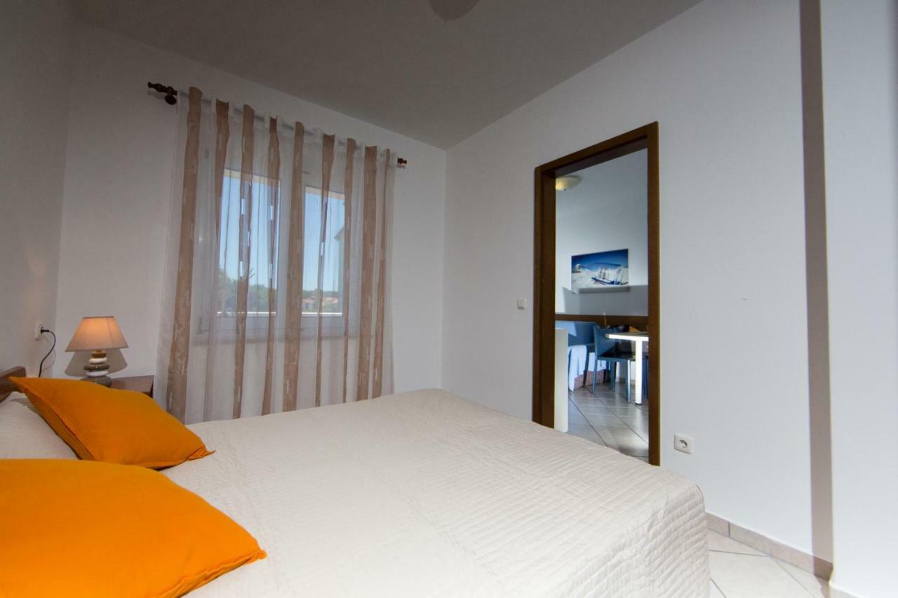 Apartments Sanmichel Pula Exterior photo