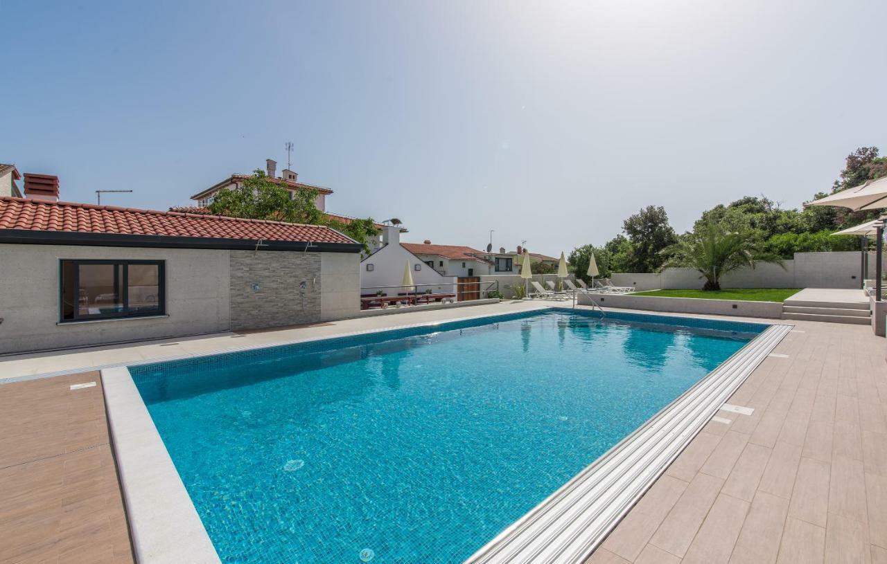Apartments Sanmichel Pula Exterior photo