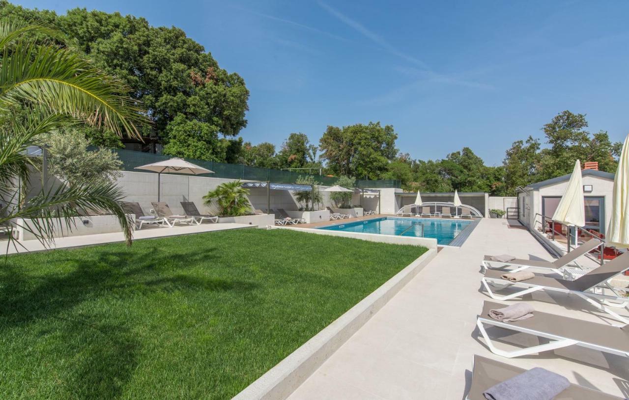 Apartments Sanmichel Pula Exterior photo